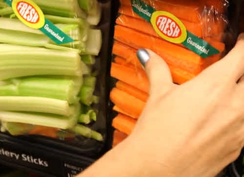 packaging food